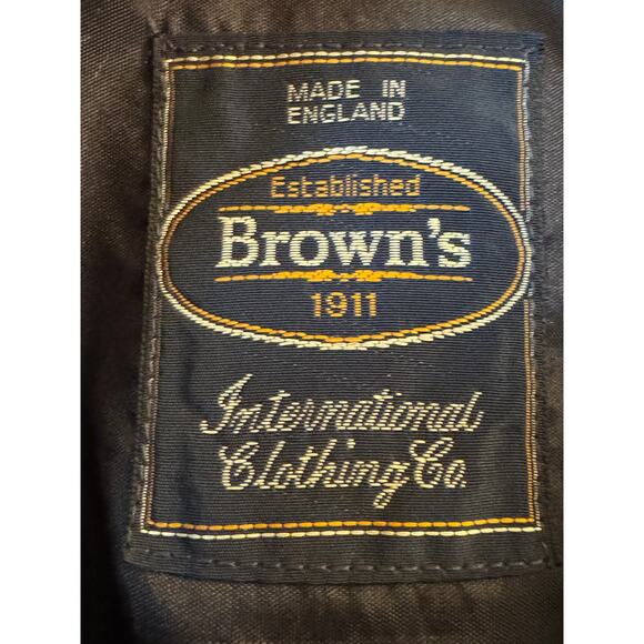 Men's Striped Red Vest - Picture 11 of 15